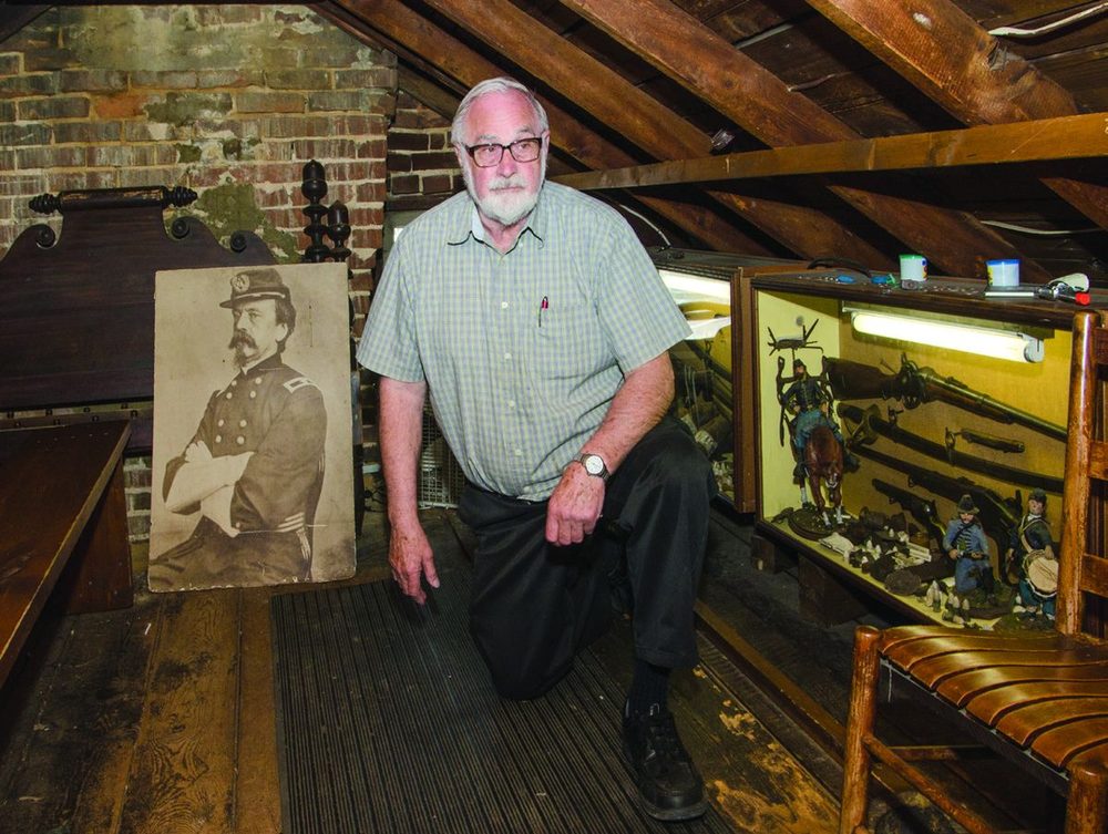 Minié Ball Holes And Legendary Stories Invite You To Visit The Farnsworth House Inn