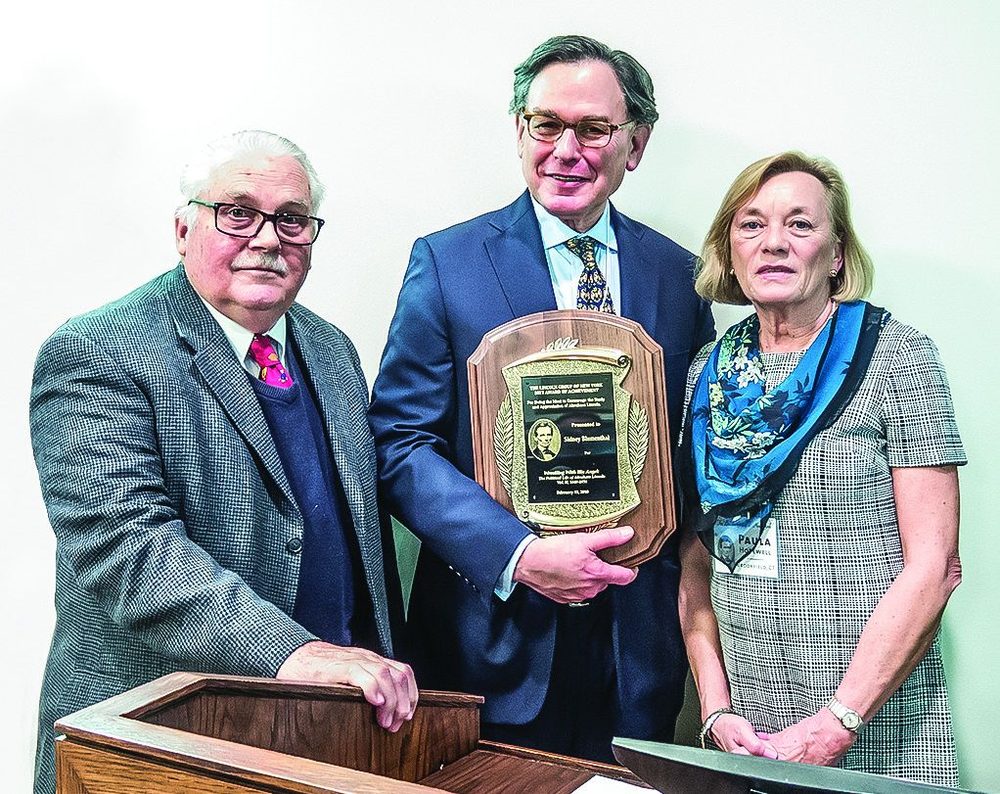 The Lincoln Group of New York Confers its “Award of Achievement”