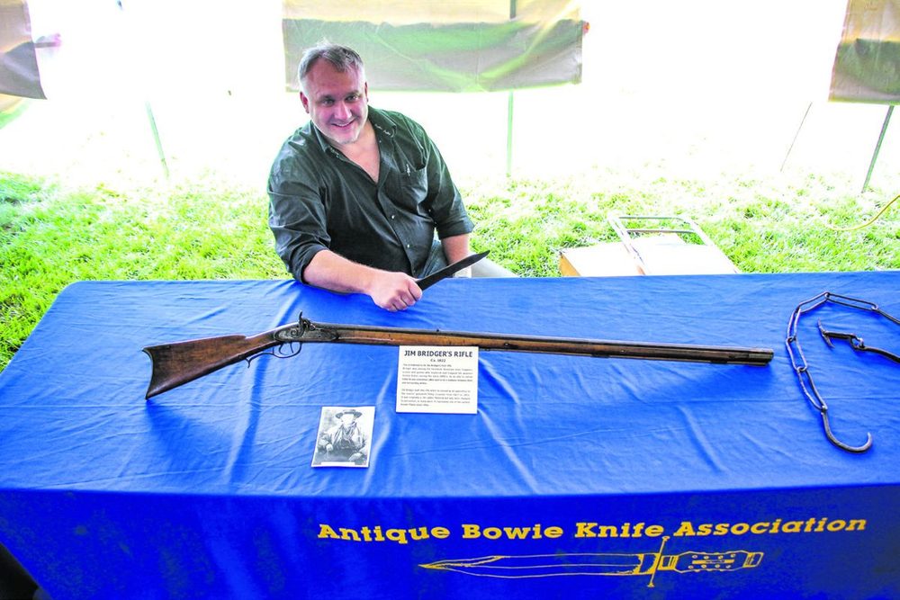 Antique Bowie Knife Association Show in Ohio